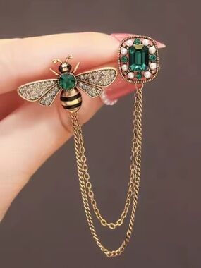 Anthropologie Gold Bee Brooch with Emerald Green and Pearl Accents